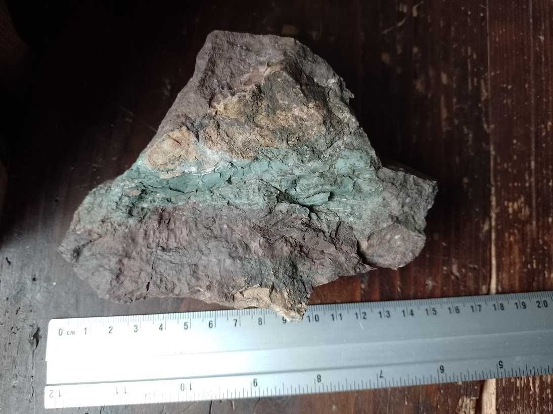 Żyła heliotropowa Skała 16 cm Kamień Jaspis Okaz Kolekcja Surowa