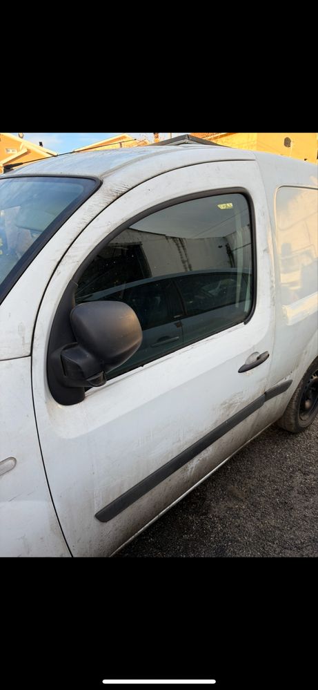 Porta frente Renault kangoo