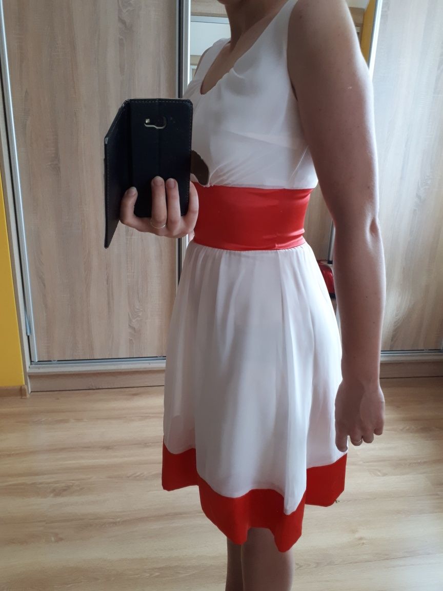 Biało-czerwona sukienka 36 S
