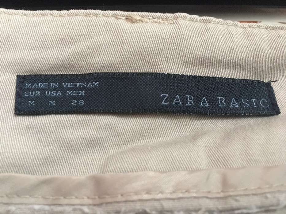 zara basic midi rozkloszowana bezowa spodnica zakladki elegancka M 38