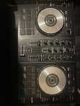 DJ Pioneer DDJ SB2 como nova