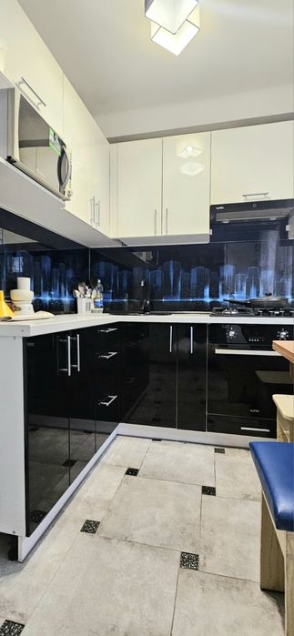 Перша здача! Оренда 3к.кв по вул. Чарівна ( Шевченківського р-ну)