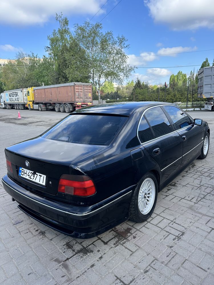 Продам BMW 5series E39