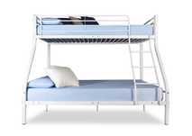 Beliche com cama de casal e solteiro(criança)