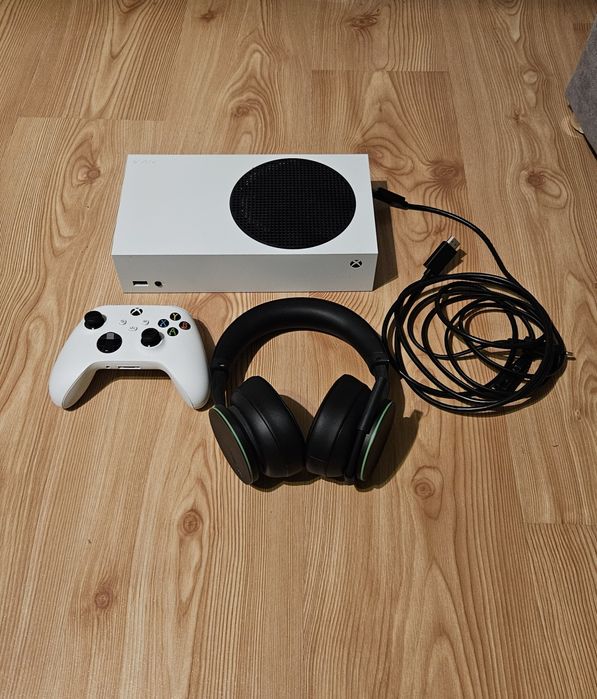 Zestaw Xbox Series S 512ssd + Xbox Headset