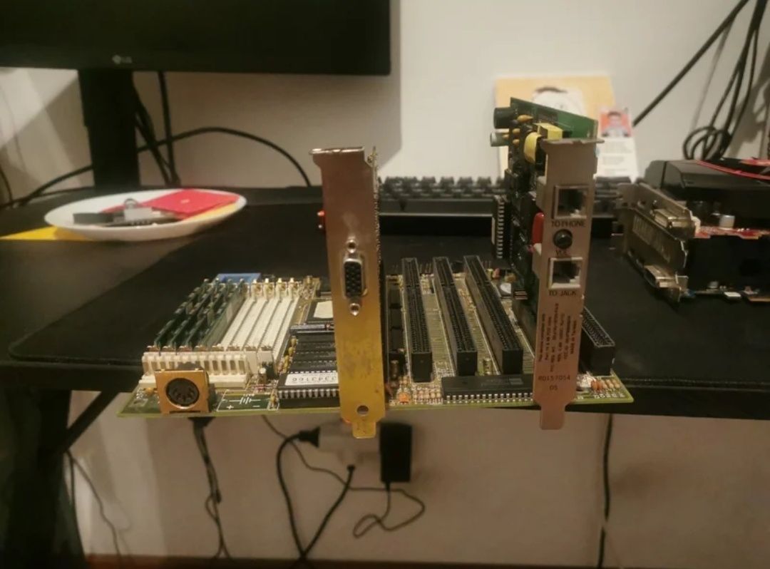 Motherboard 386 DX40Mhz c/ 4MB RAM e VGA ISA