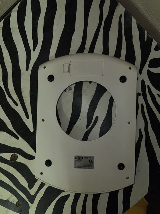 Весы кухонные почти новые