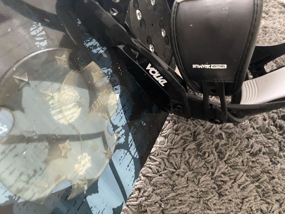 Сноуборды продам