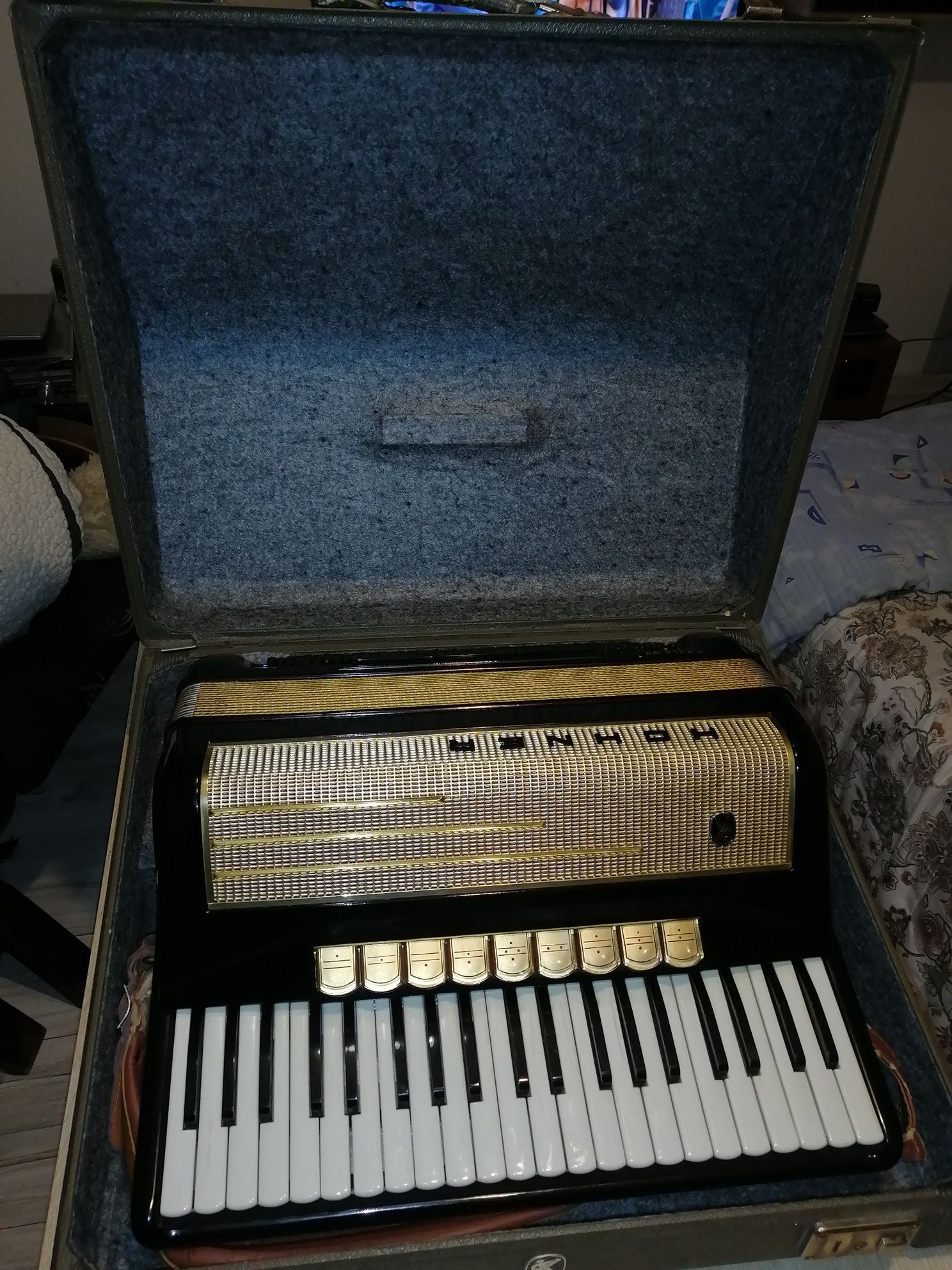 Hohner Pirola IVP 120 basów