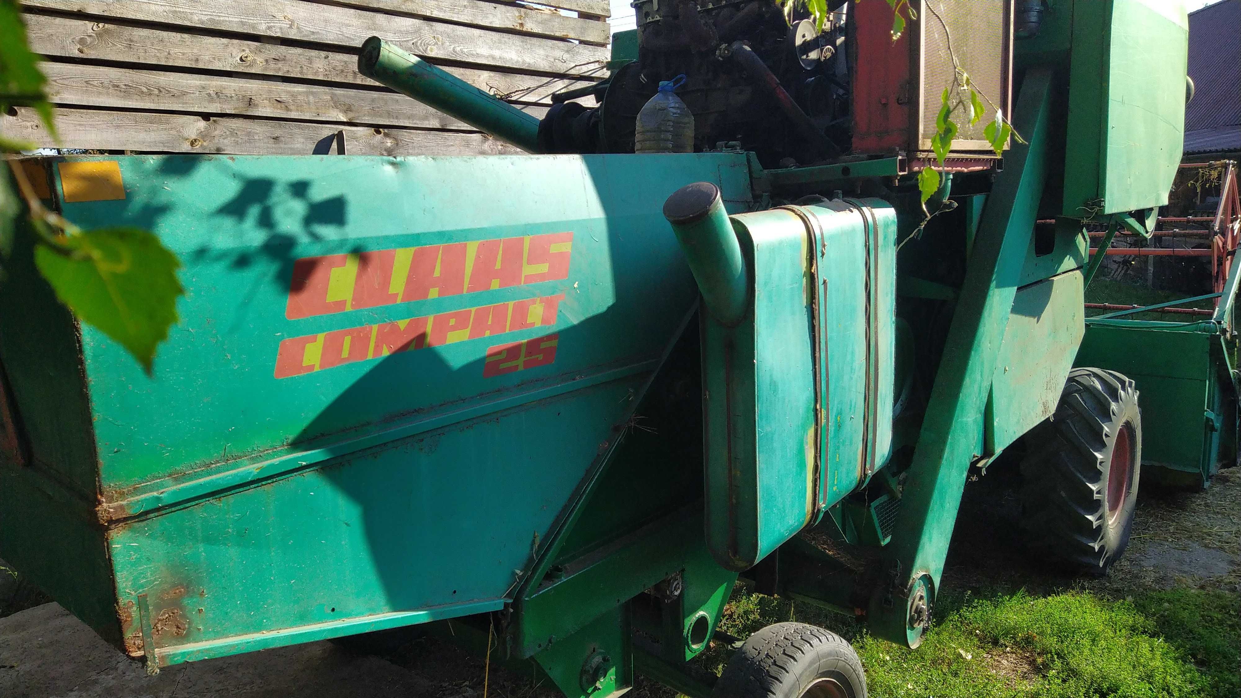 Комбайн Claas Compact 25