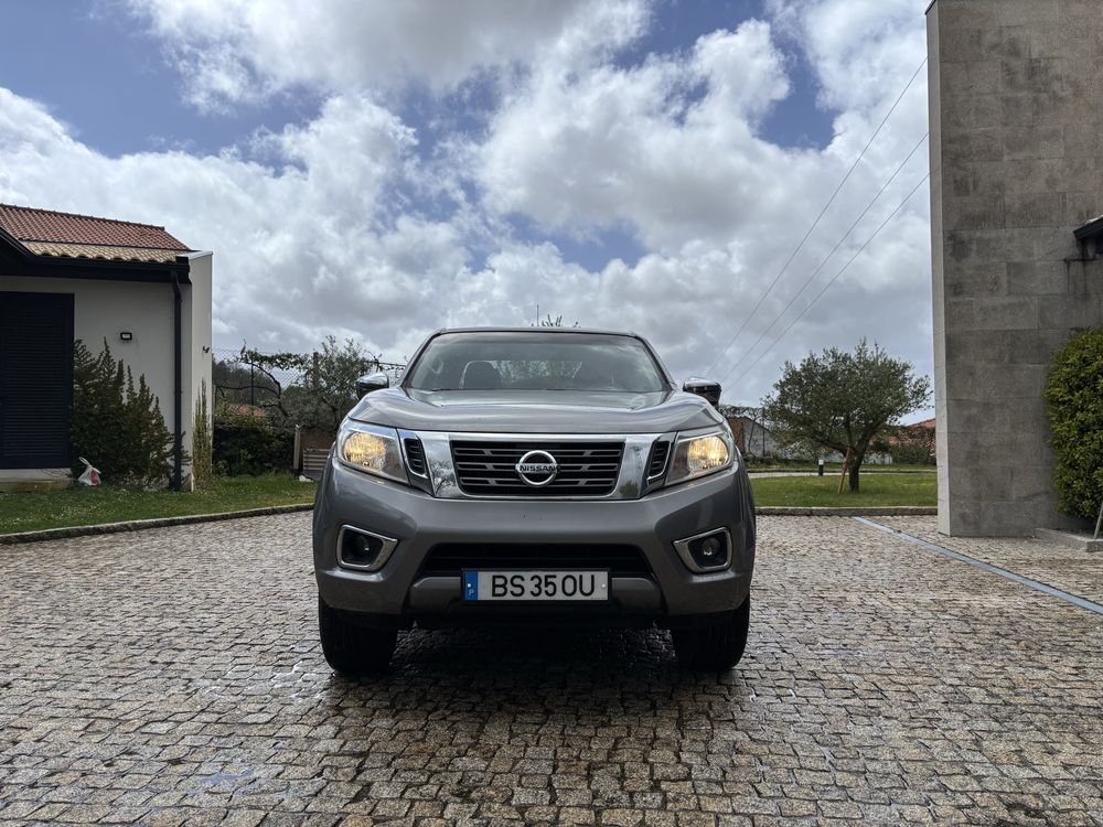 Nissan Navara 5 lugares