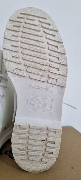 Жіночі черевики Dr. Martens жіноче взуття