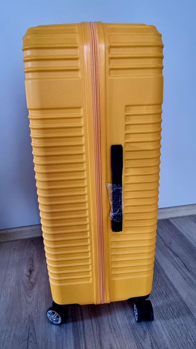 Duża walizka Ochnik