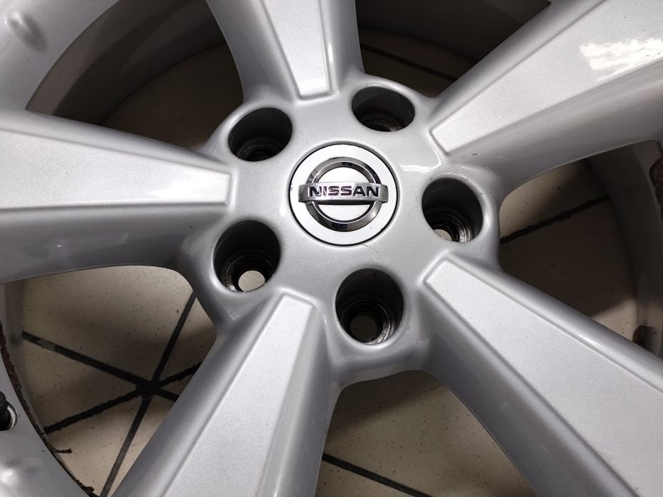 Диски R-17 5*114,3, 6,5j, et40, цо67,1 "Nissan"