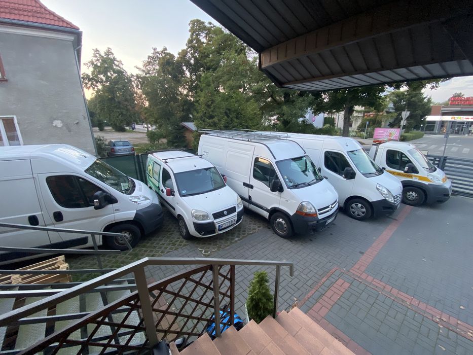Wynajem Wypozyczalnia Osobowe Dostawcze Bus Laweta Kontener