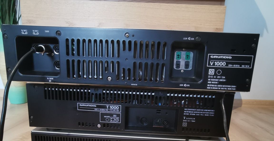 Wzmacniacz GRUNDIG V1000 + tuner T1000 - jak nowy, po przeglądzie
