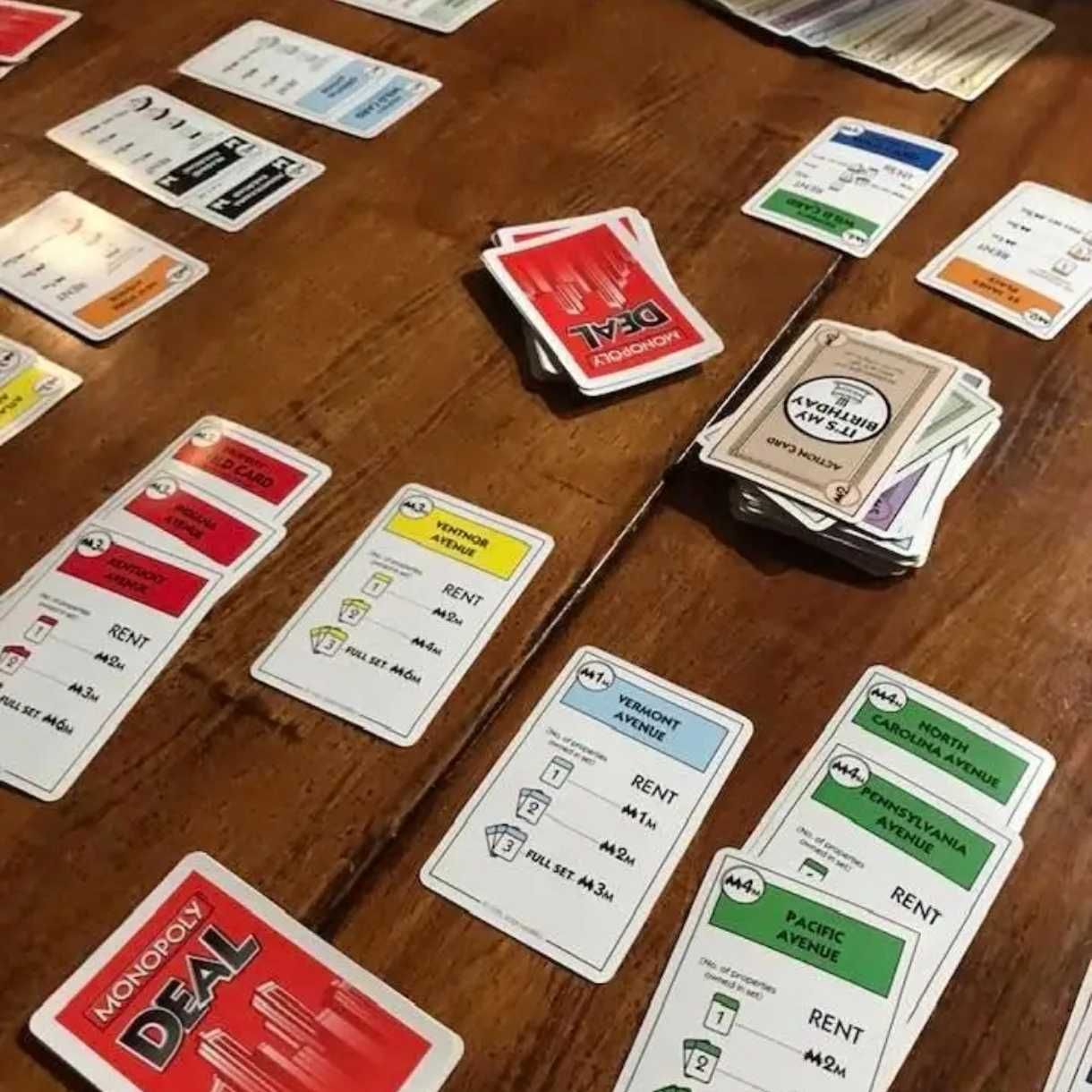 НОВАЯ Карточная настольная игра Монополия Monopoly Deal для компании