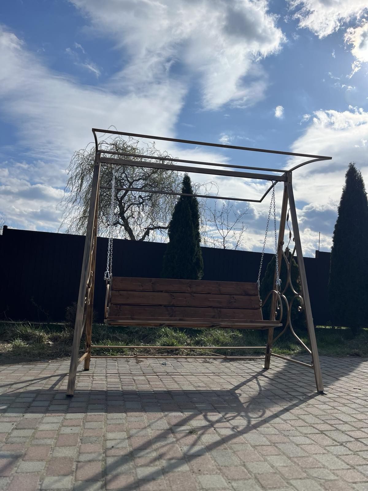 Качелі, мангали, гойдалка, лавочки все для саду