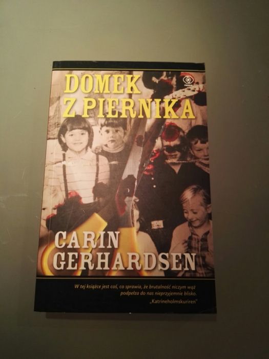 DOMEK Z PIERNIKA Carin Gerhardsen wyd.Rebis outlet kryminał Conny Sjob