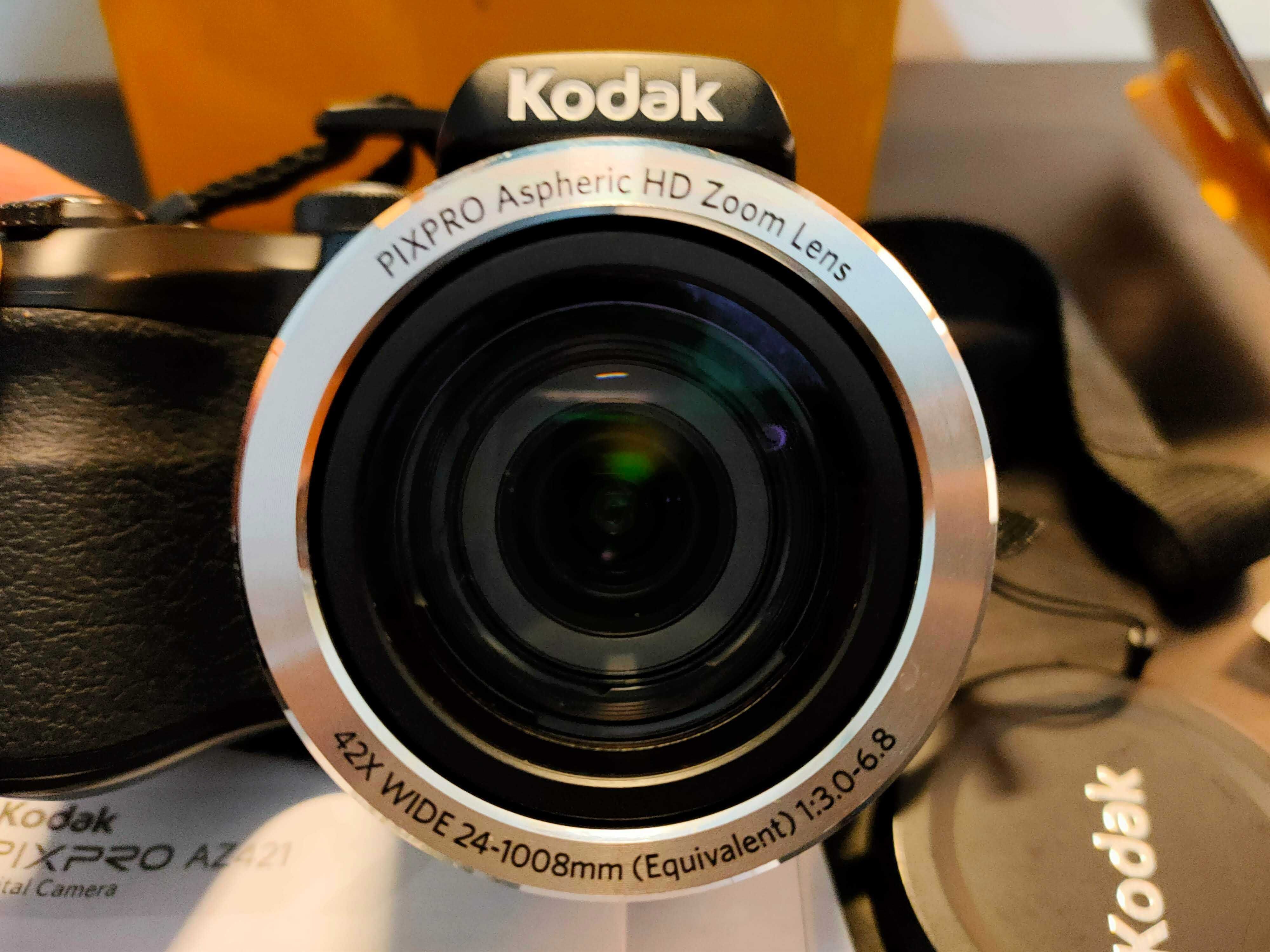 Máquina KODAK digital com zoom óptico 42x