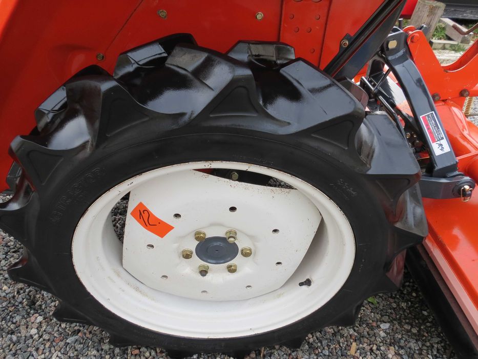 Трактор японський yanmar kubota