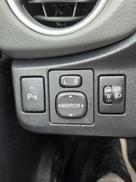 Toyota Yaris 2012 Caixa Automática