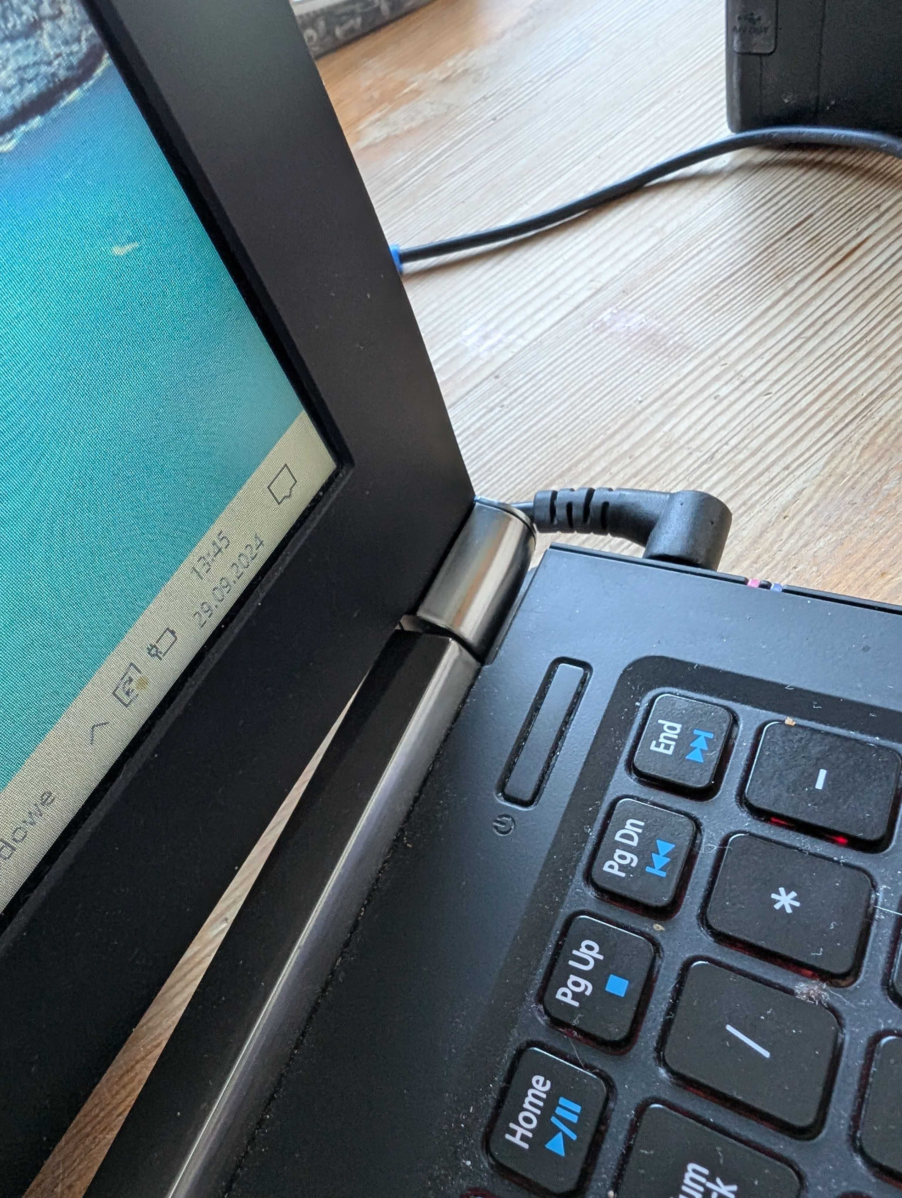 Laptop Gamigowy Acer Aspire Vn71G Intel Core i5-5200U 8gb RAM