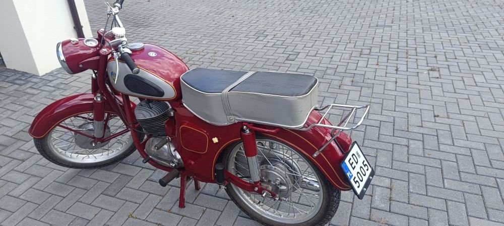 SHL M11 1961r. Nr ramy 00236 odrestaurowana