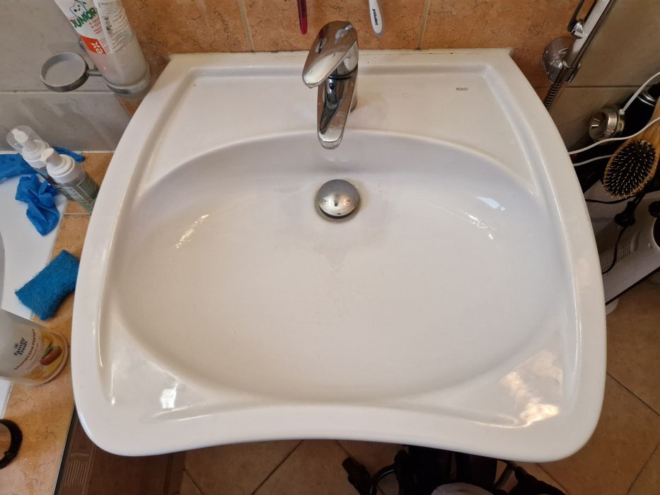 Umywalka duża  bardzo dobry syan