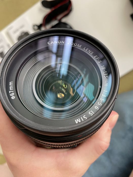 Canon 700D + 2 об’єктива, спалах, насадки, пам‘ять 64гб