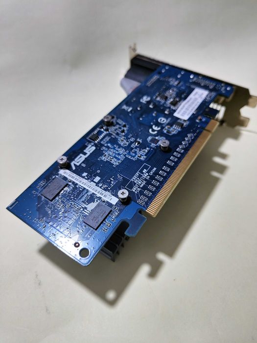 Placa gráfica ASUS EN210 Silent 512MB PCI