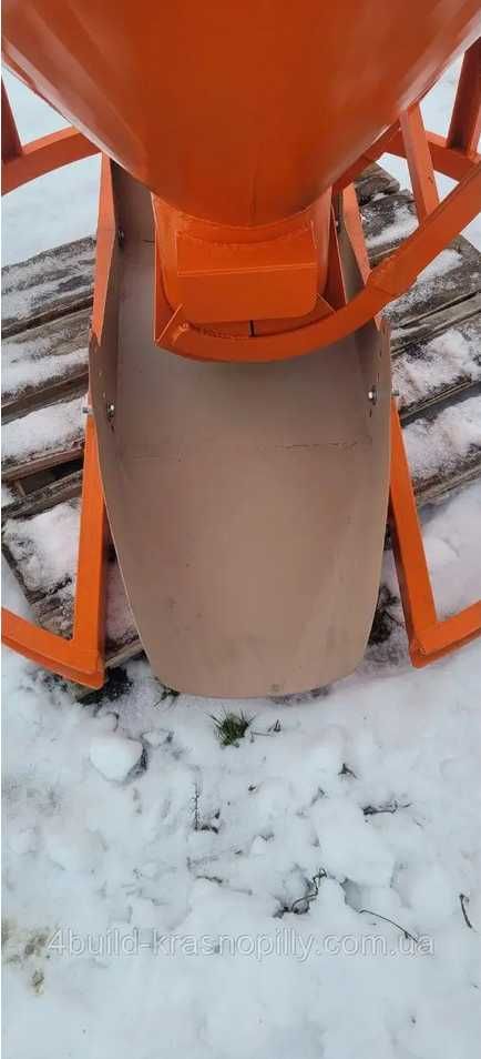 Pojemnik do transportu betonu kubeł na beton 1m3
