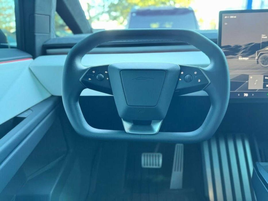 Tesla Cybertruck Cyberbeast Crew Cab      2024