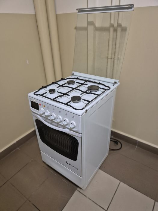 Kuchenka gazowo-elektryczna rożno