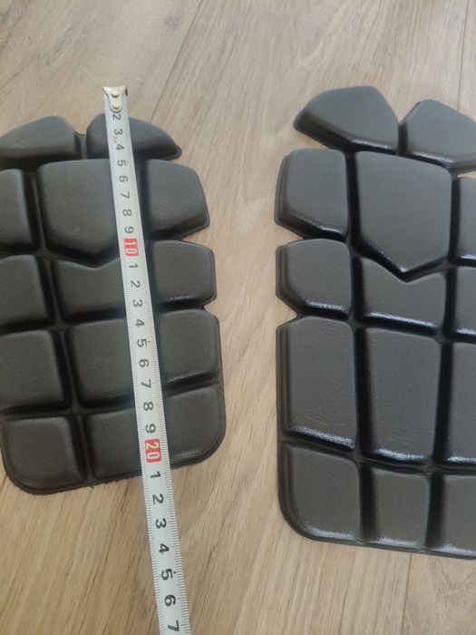 Nakolanniki, ochrona na kolana 4 set.