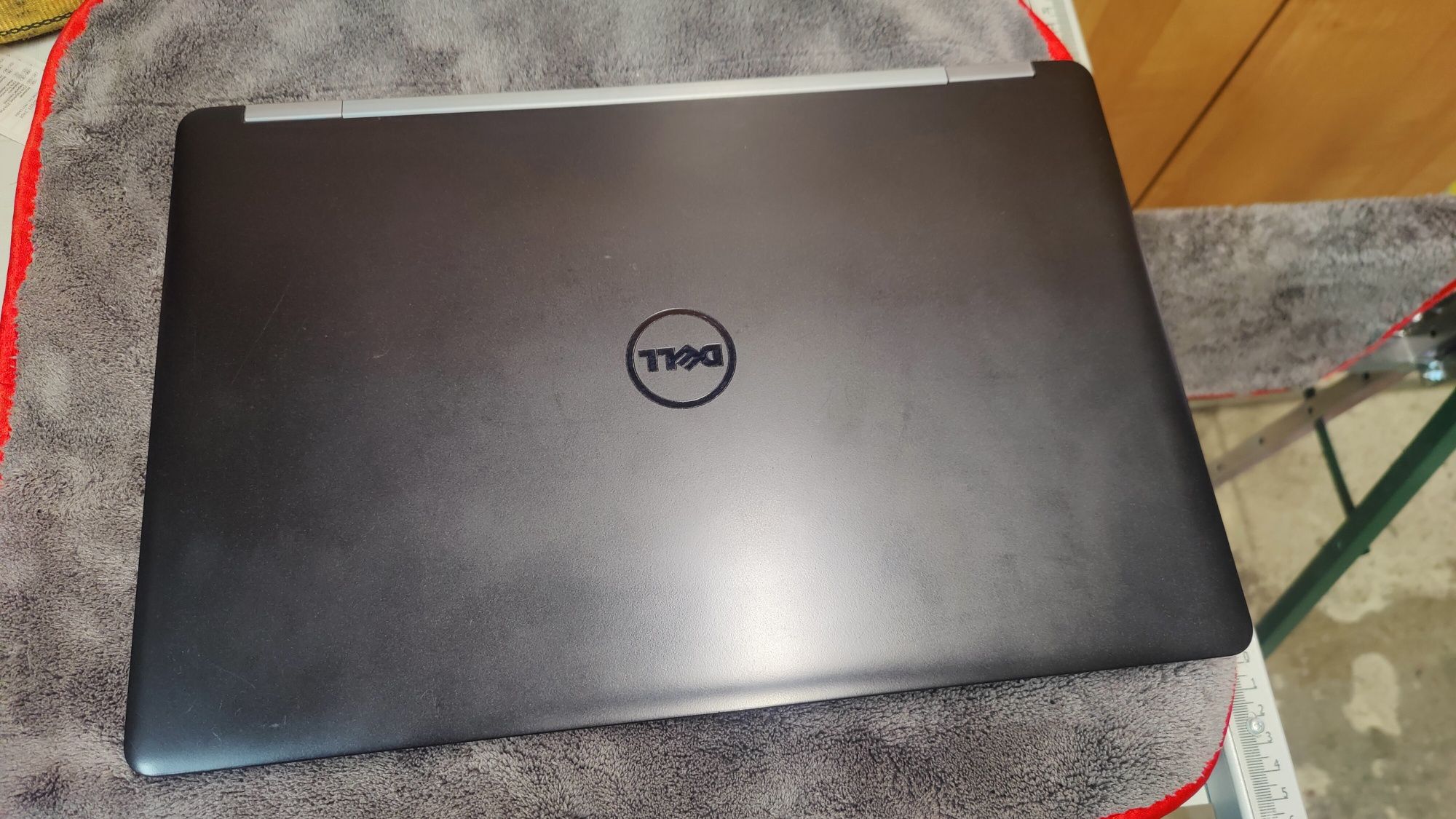 Laptop Dell latitude E5570