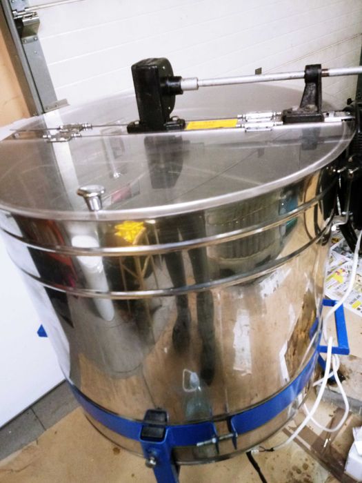 miodarka pięcioplastrowa wielkopolska elektryczno-ręczna