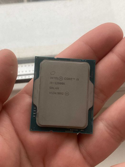 Процесор Intel Core i9 12900k LGA 1700 16 Ядер 24 Потоки