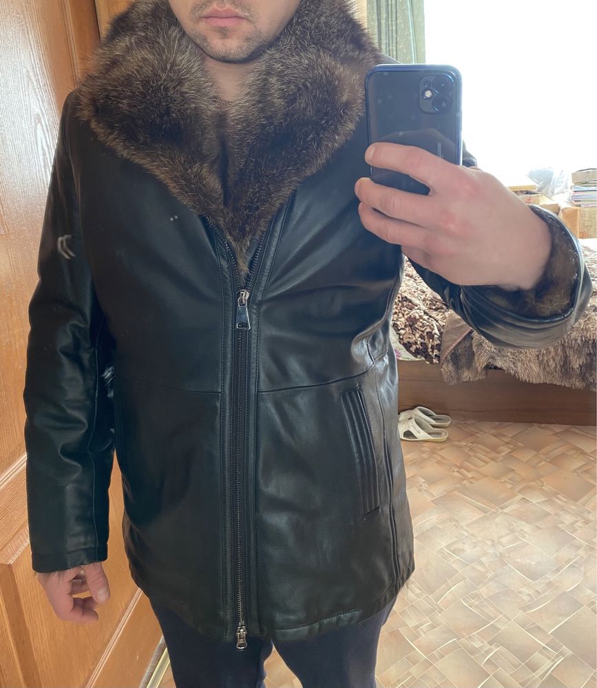 Зимня кожана куртака