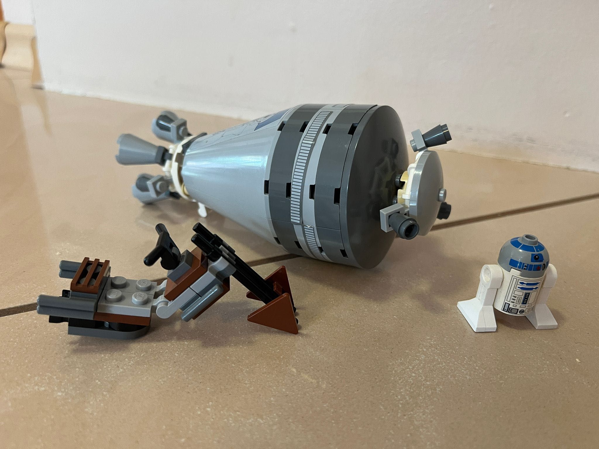 Lego - Zestaw 9490 - 1 Minifigurka