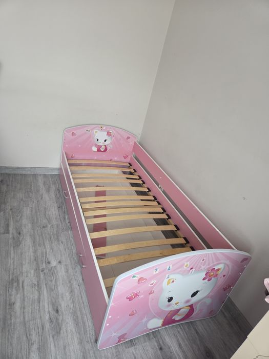 Lozko dla dziewczynki + materac