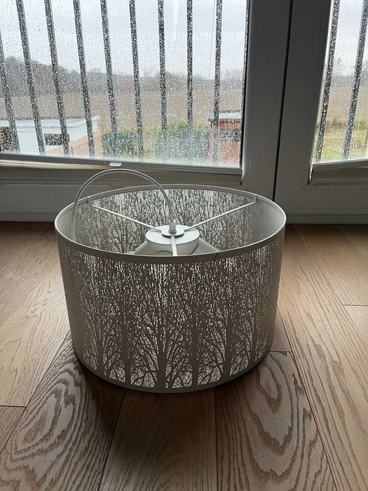 lampa sufitowa biała