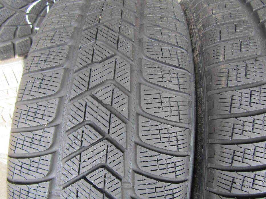 235/55R20 Pirelli SCORPION WINTER 2szt 6mm 105H 2020R