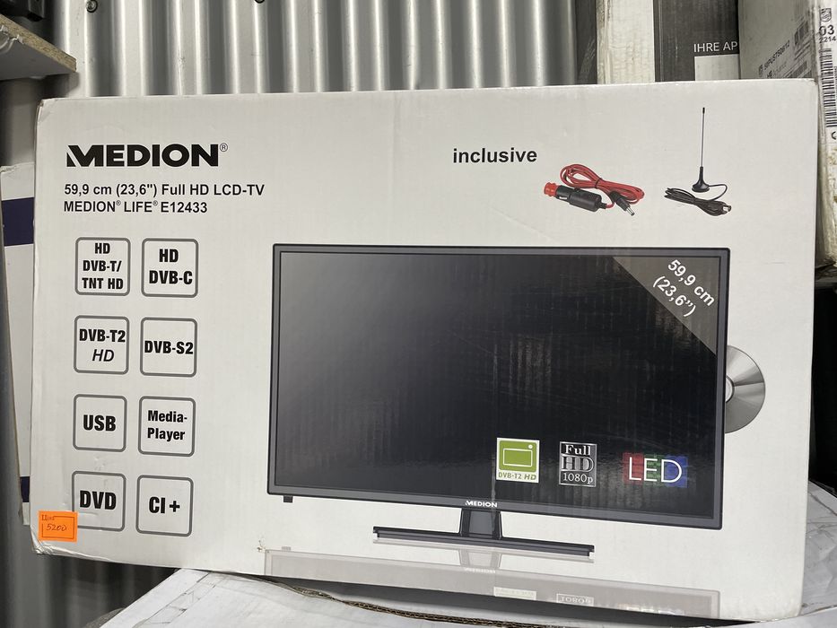 Телевізор 12 вольт smarttech 24-32 безкоштовна доставка!!