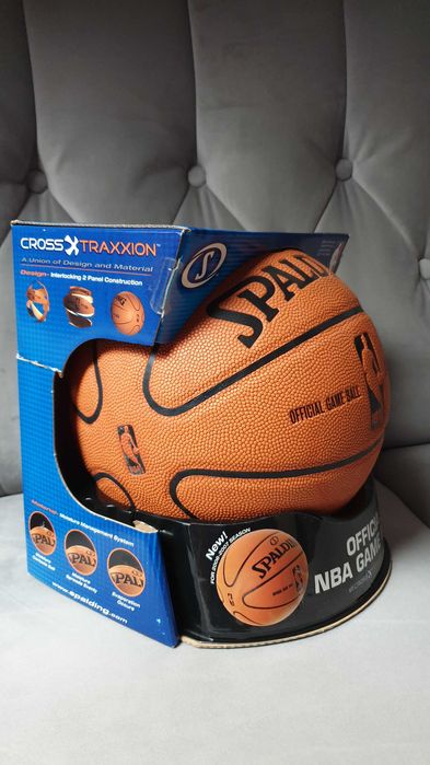 Skórzana piłka do koszykówki NBA SPALDING Official GAME BALL Jordan