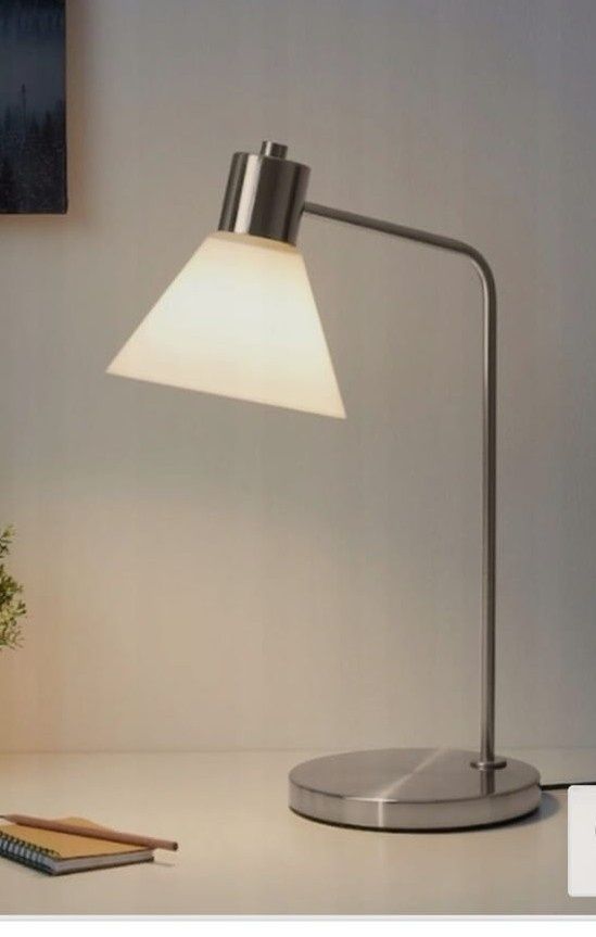 Lampka nocna do biurka Ikea Flugbo nowa