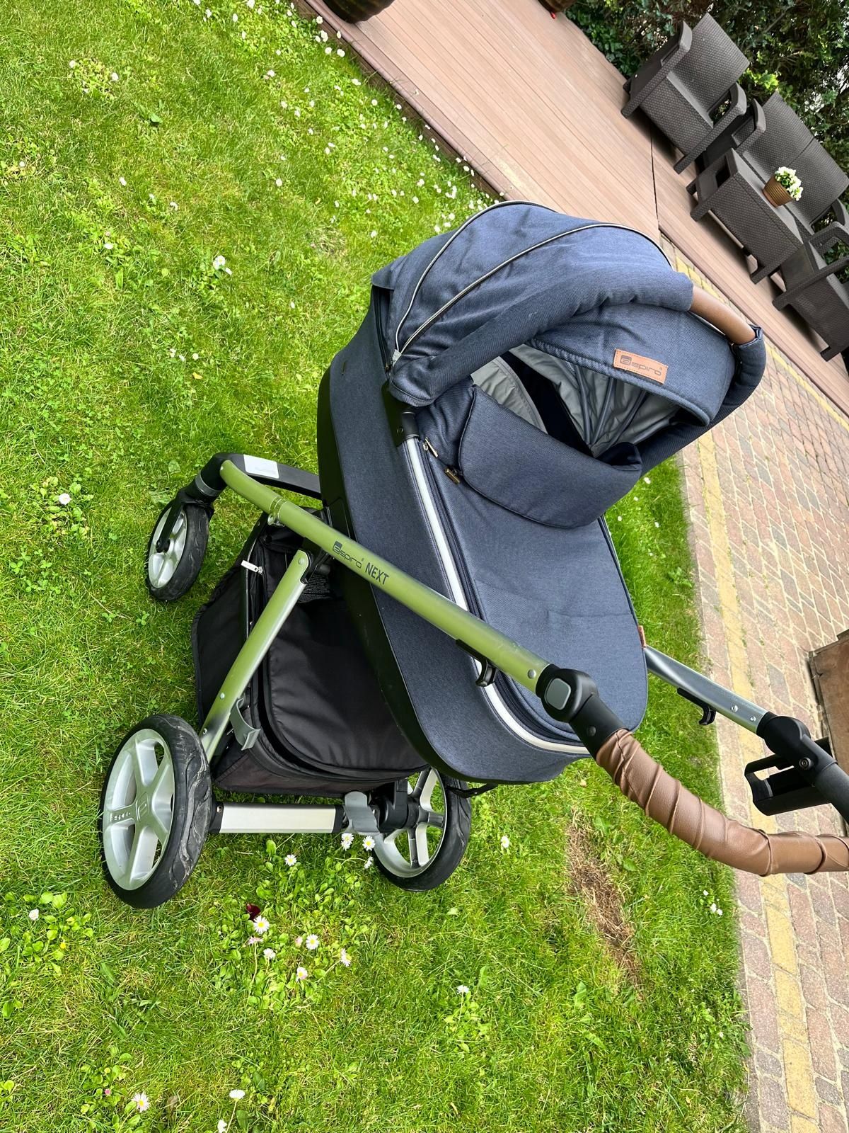 Wózek Espiro Next 2w1 + nosidełko Maxi Cosi z bazą Family fix