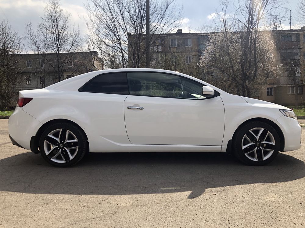 KIA Cerato Koup 2011