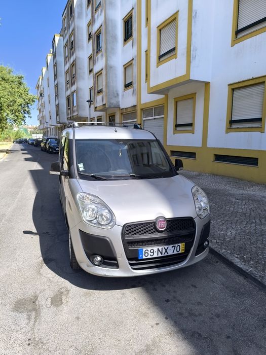 Fiat Doblo Maxi com 5 lugares e caixa fechada,classe 1 em autoestradas