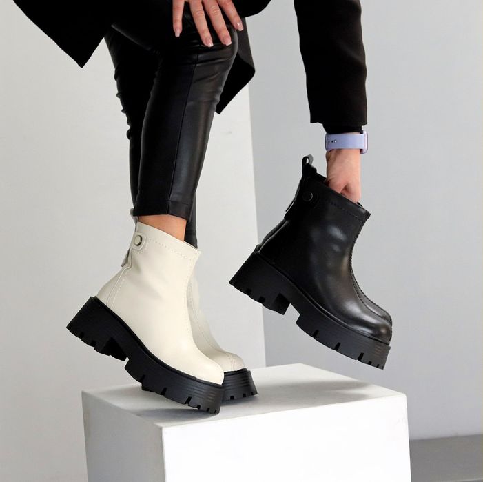 Жіночі шкіряні зимові черевики в кольорах